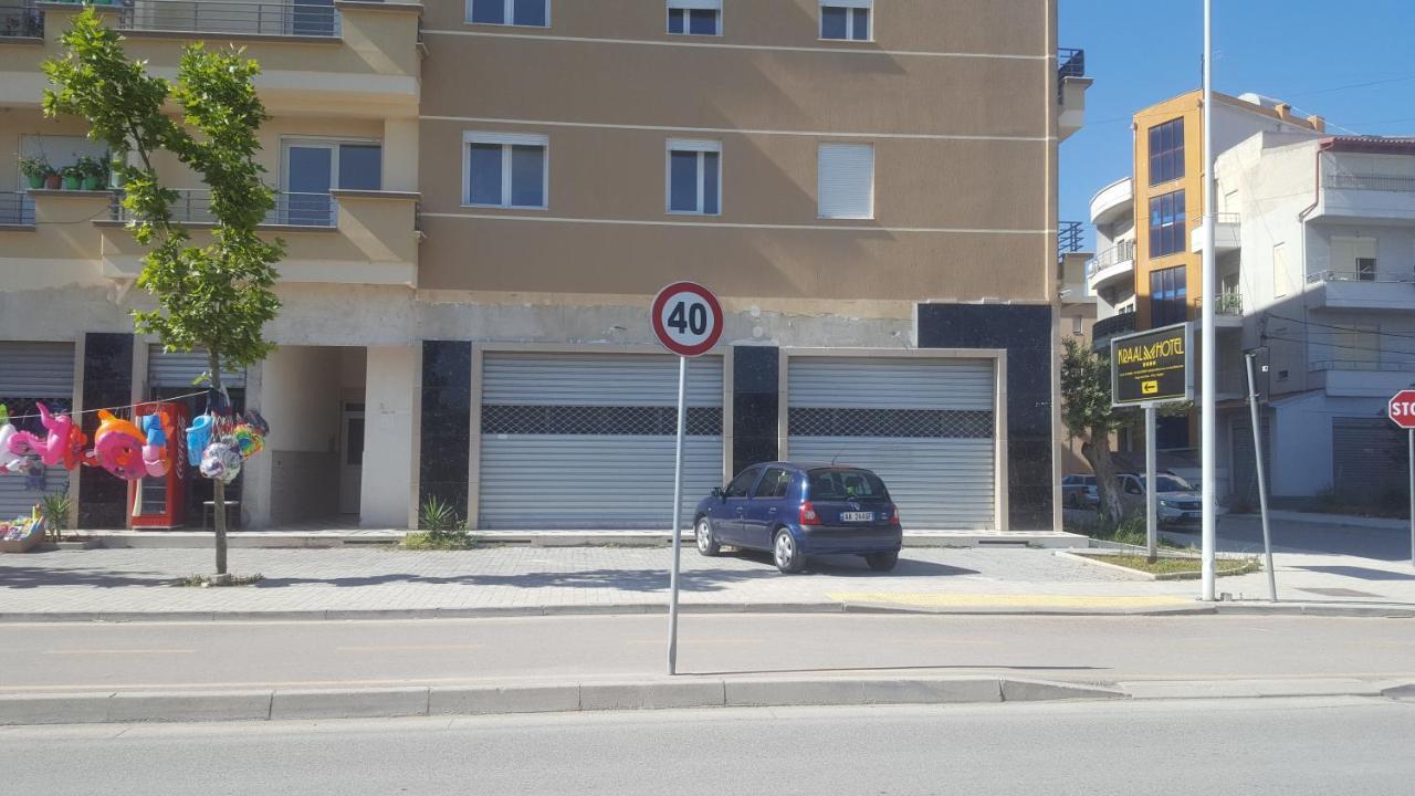 Ilarias Flat